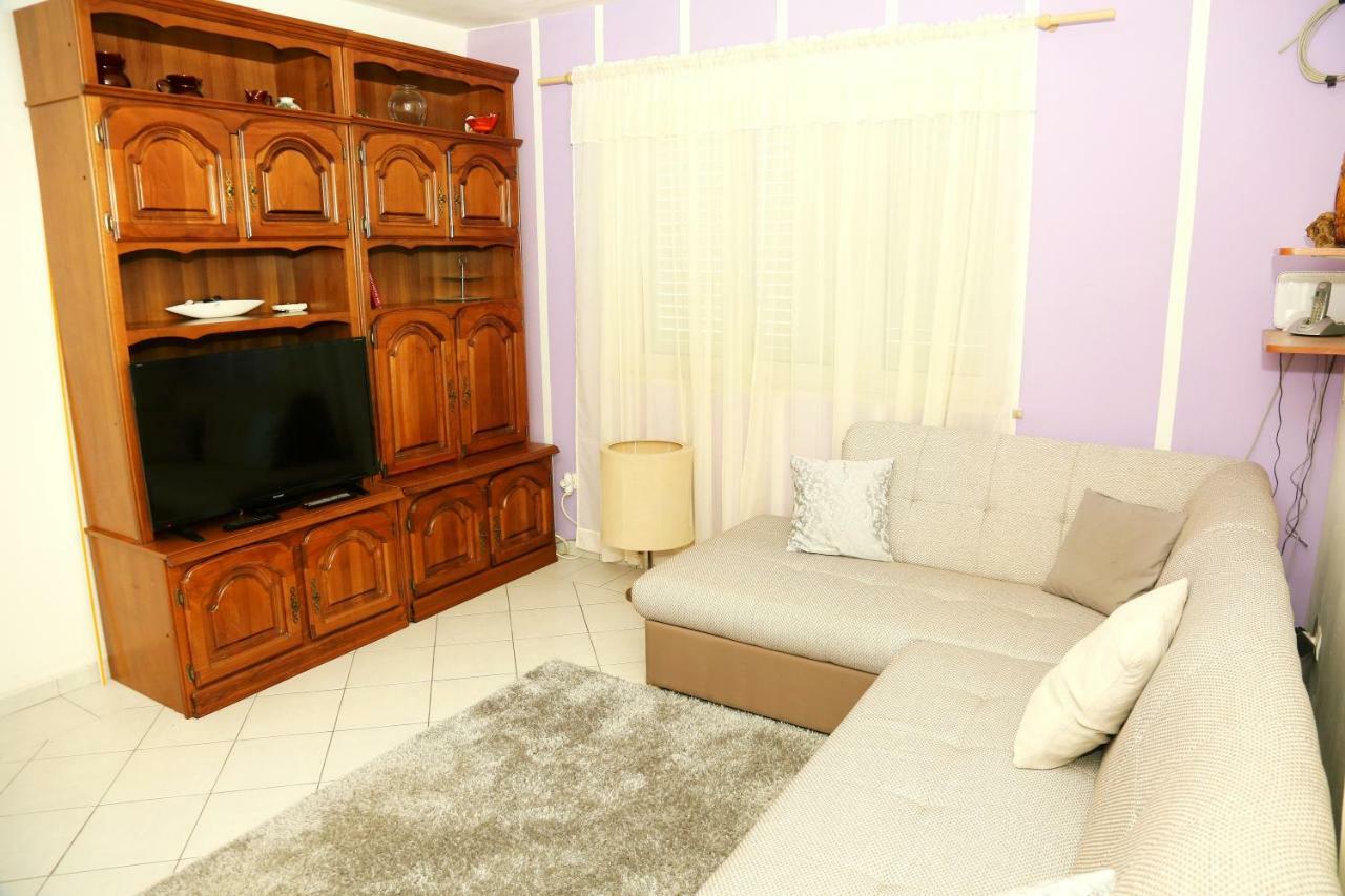 Apartments Tonia Br. 1 Завалатіца Екстер'єр фото